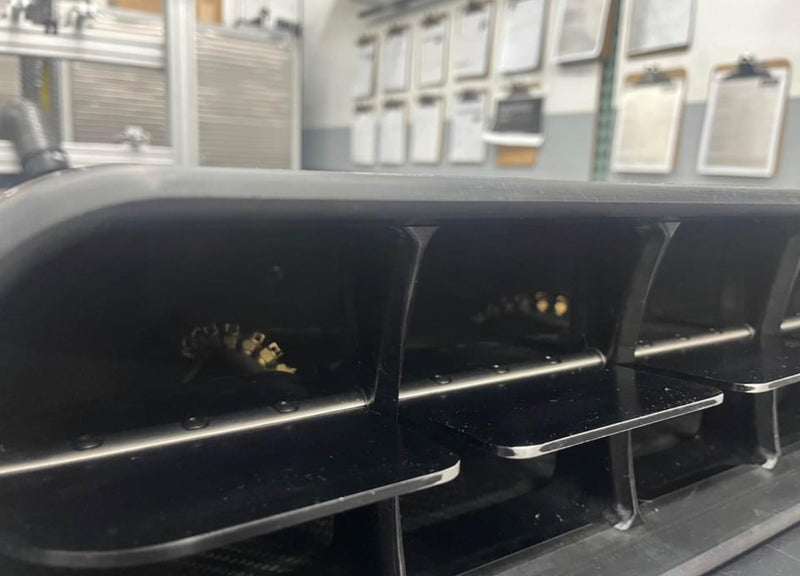 Load image into Gallery viewer, Clean BOHR 4 BLADE CARBON SCREW BLOWER HAT