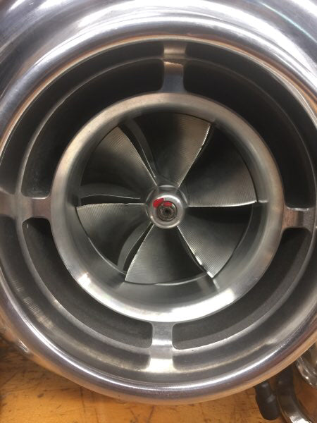 Cargue la imagen en el visor de la galería, Pair Of Polished Precision GEN2 Pro Mod 94 Turbochargers