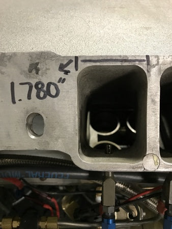 Weiand BBC 9.8” Deck Tunnel Ram Manifold with Dual Holley 1050 Dominators and Complete NOS Single Stage Fogger System