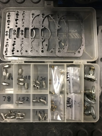 Clean Braswell B-7395 Dominator Carburetor