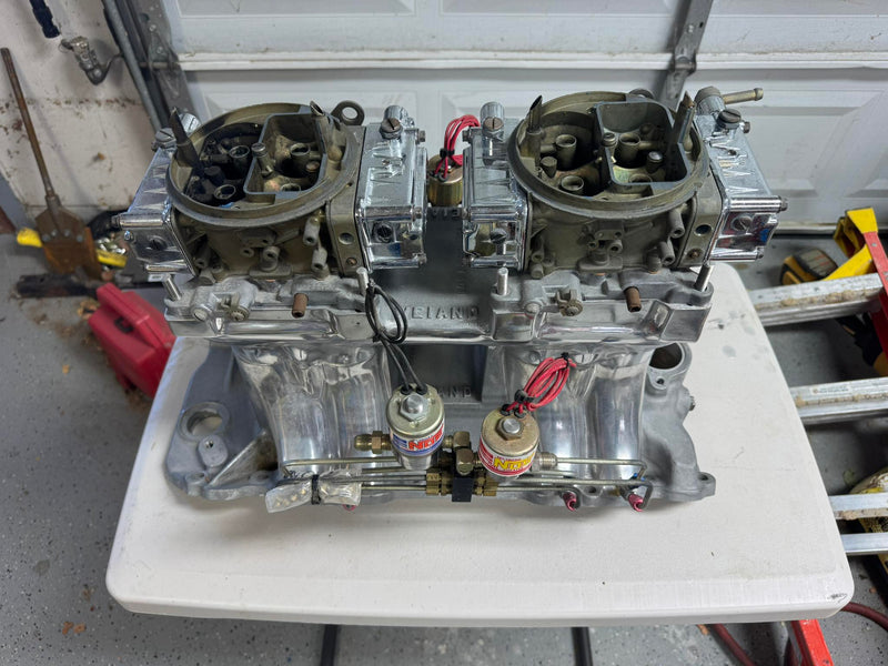 Load image into Gallery viewer, High-Performance Weiand Tunnel Ram Setup