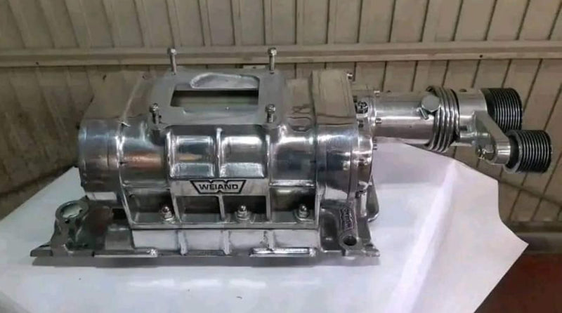 Cargue la imagen en el visor de la galería, Polished Weiand 177 Blower for SBC - Complete Set in Excellent Condition!
