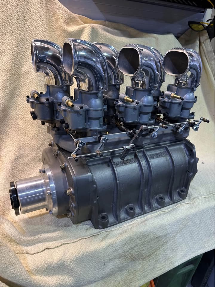 Load image into Gallery viewer, Vintage Danekas 6-71 Blower - A Drag Racing Legend
