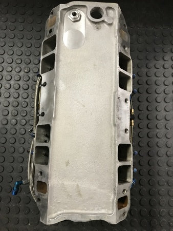 Cargue la imagen en el visor de la galería, Weiand BBC 9.8” Deck Tunnel Ram Manifold with Dual Holley 1050 Dominators and Complete NOS Single Stage Fogger System
